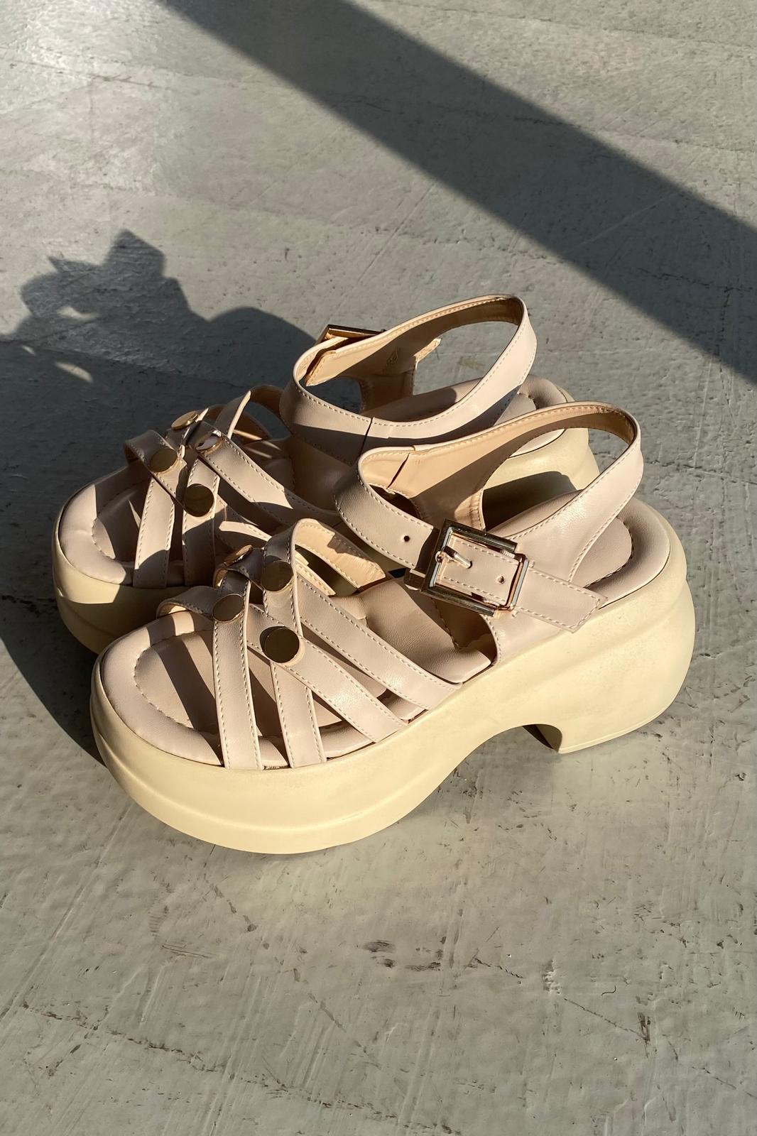 Tonels Mat Deri Kalın Taban Kadın Sandalet Bej - ILOVESHOES