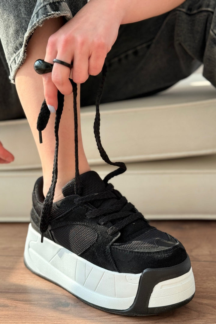 Ravela Siyah Fileli Yüksek Taban Kadın Spor Ayakkabı - ILOVESHOES Türkiye