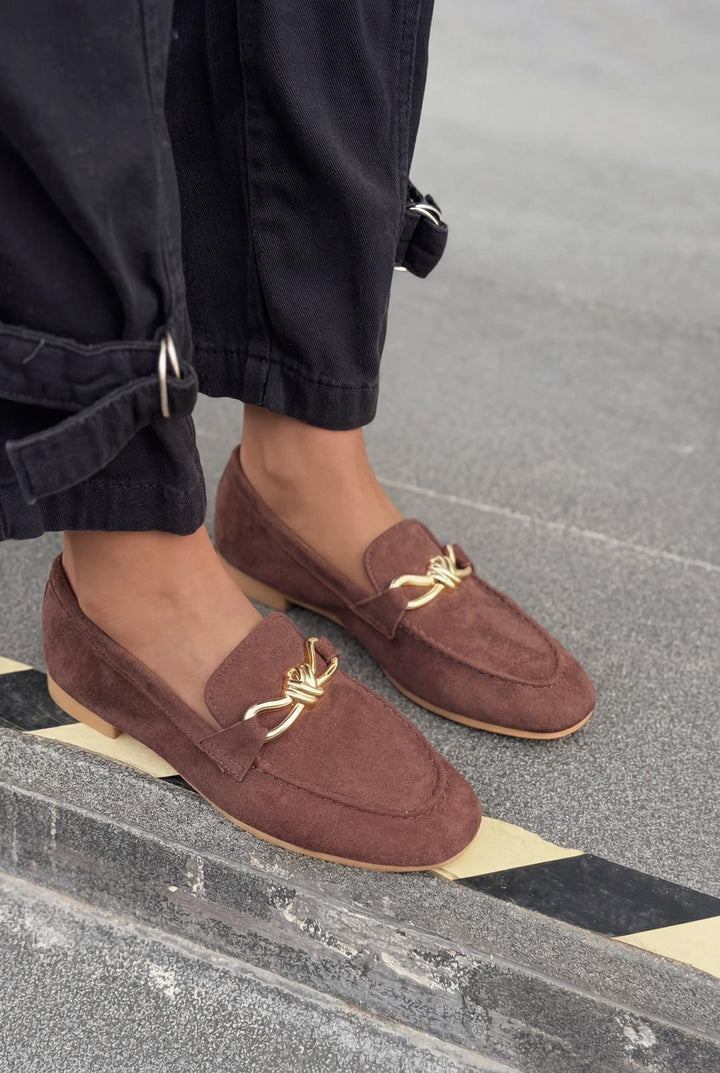 Avelis Kadın Loafer Acıkahve Süet Fiyonk Detaylı - ILOVESHOES