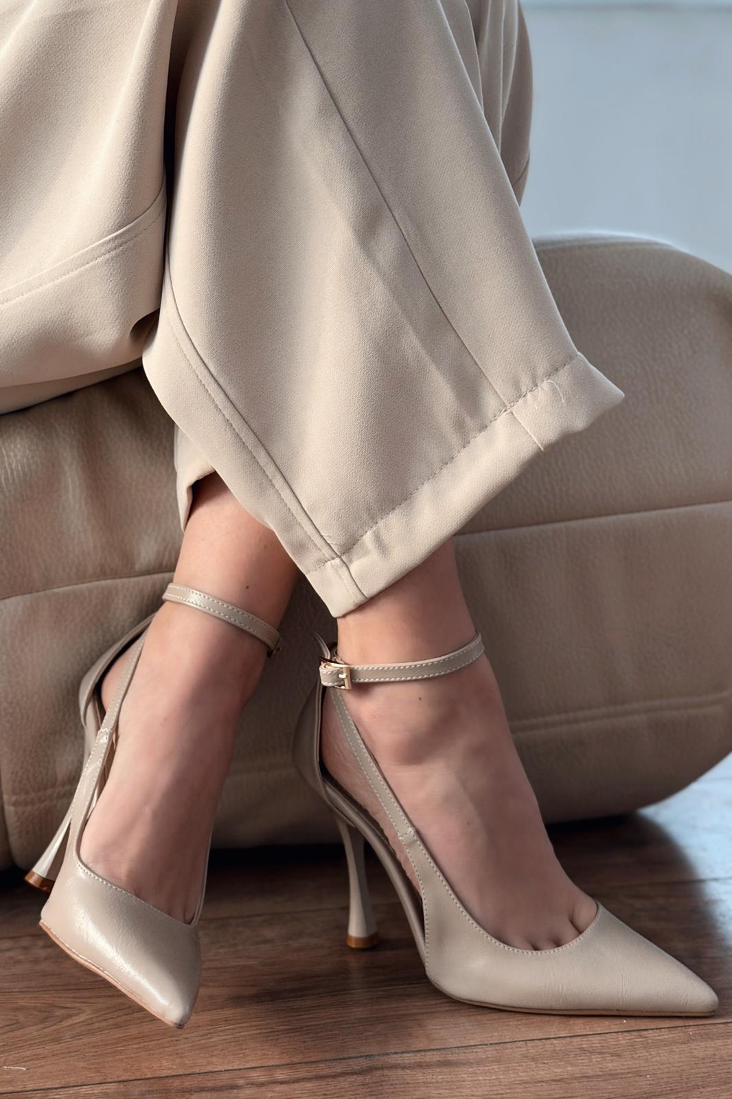 Nerole Stiletto Bej Mat Deri Yüksek Topuklu - ILOVESHOES