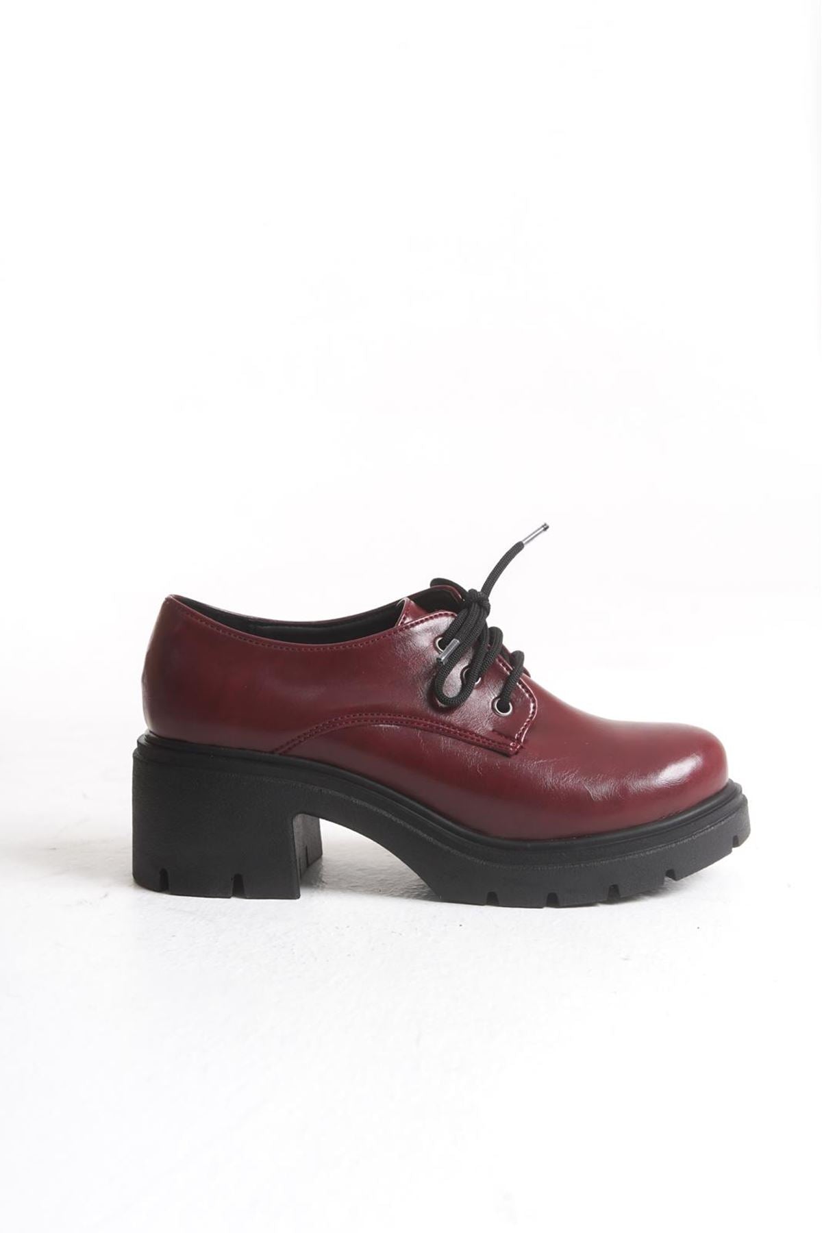 Dova Kadın Oxford Ayakkabı Bordo Rugan - ILOVESHOES