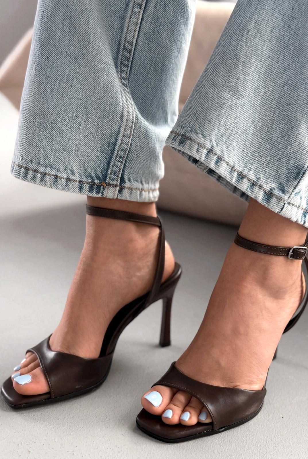 Elvona Acıkahve Mat Deri Kadın Topuklu Sandalet - ILOVESHOES