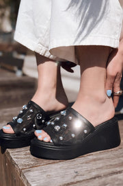Palien Mat Siyah Zımba Detaylı Dolgu Topuklu Kadın Terlik - ILOVESHOES