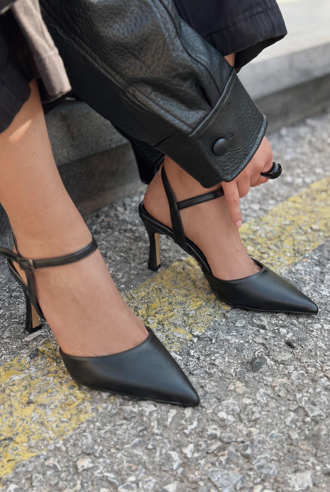 Beloria Stiletto Siyah Mat Deri - ILOVESHOES