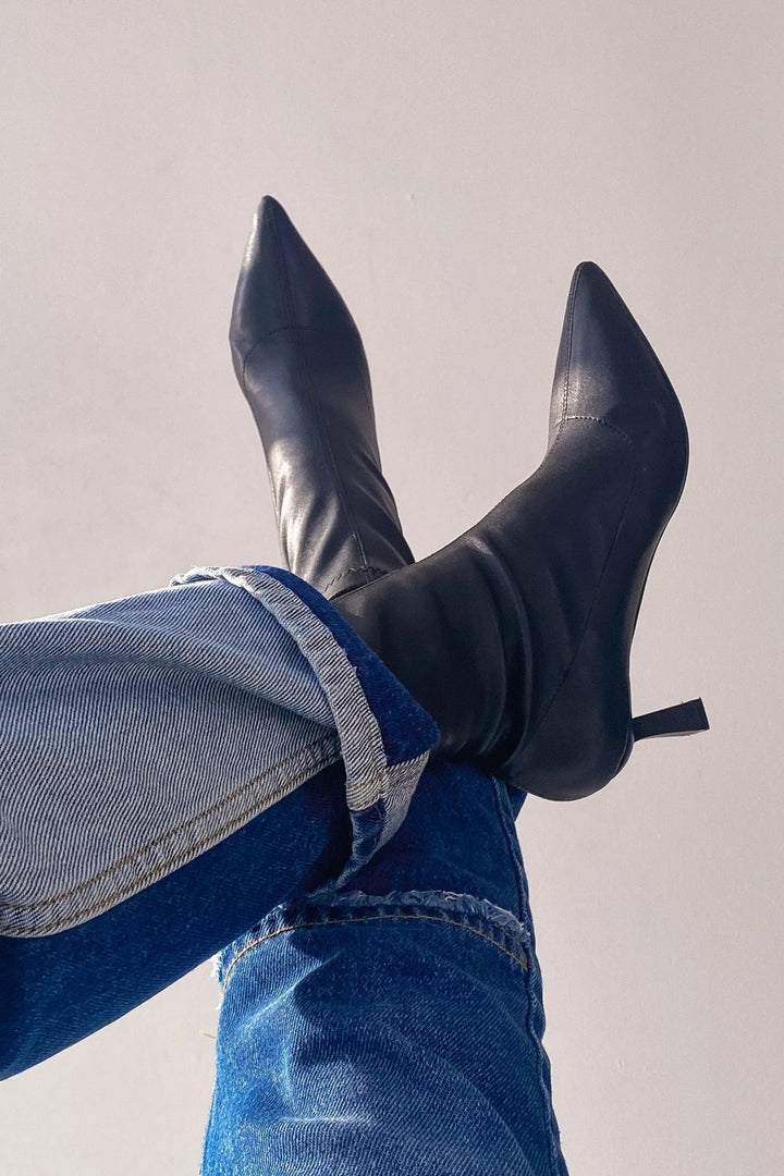 Loravo Kadın Streç Mat Deri Topuklu Bot Siyah - ILOVESHOES