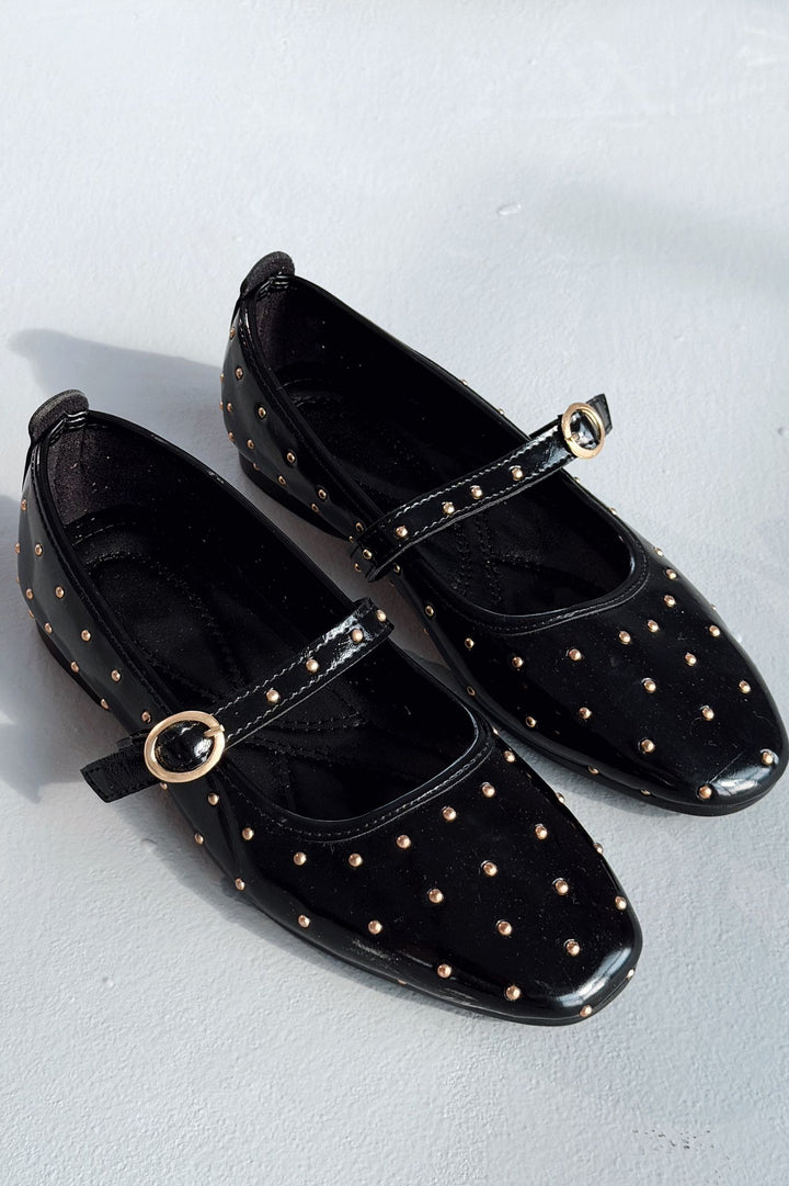Lunessa Kadın Babet Siyah Rugan - ILOVESHOES