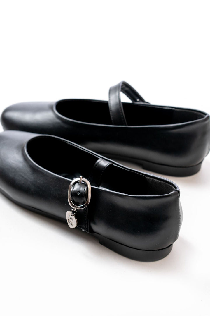 Altren Mat Deri Siyah Kadın Babet