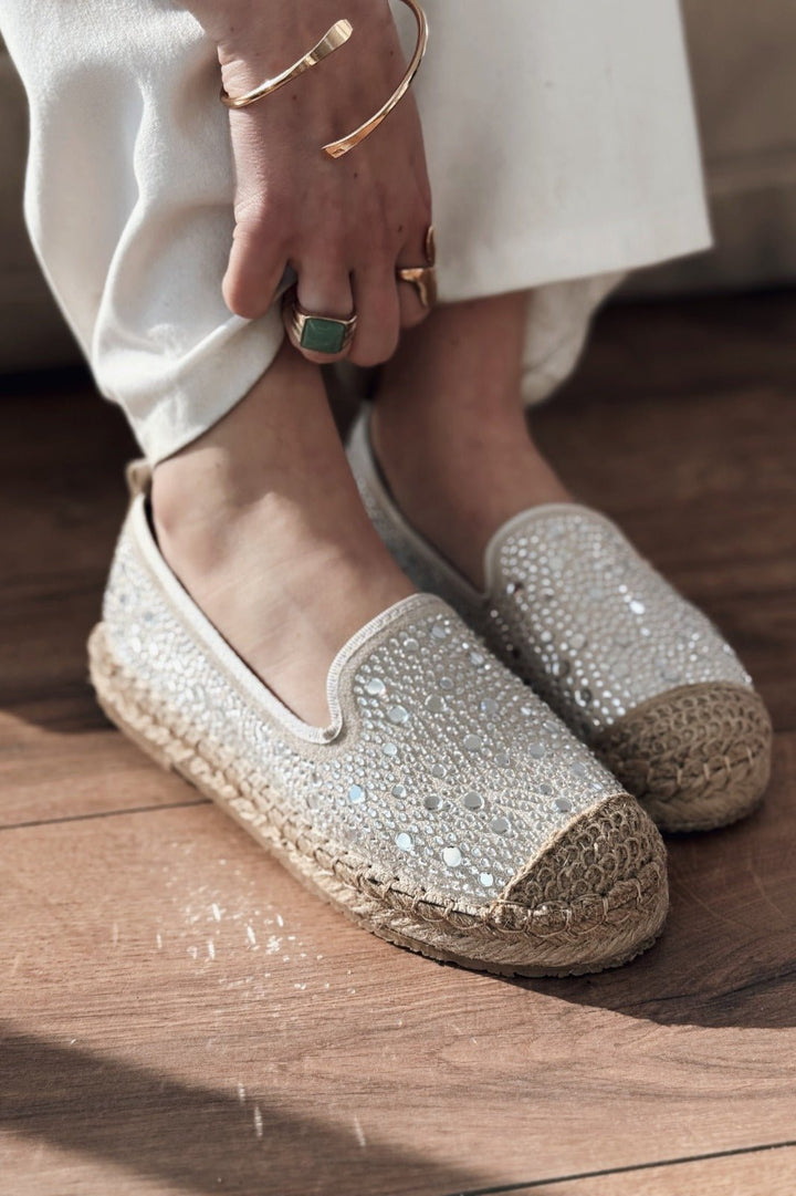 Jorelis Süet Parlak Taş Detaylı Espadril Loafer Bej - ILOVESHOES