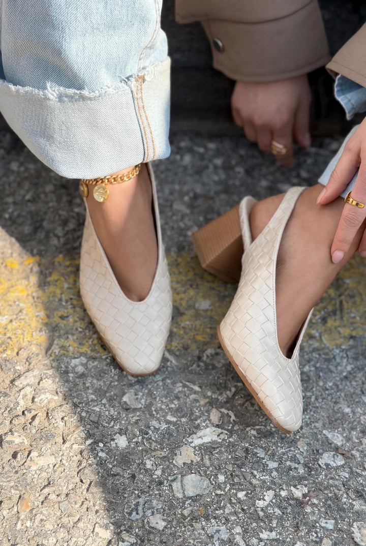 Meladina Topuklu Ayakkabı Bej Mat Deri Örgü Desenli - ILOVESHOES