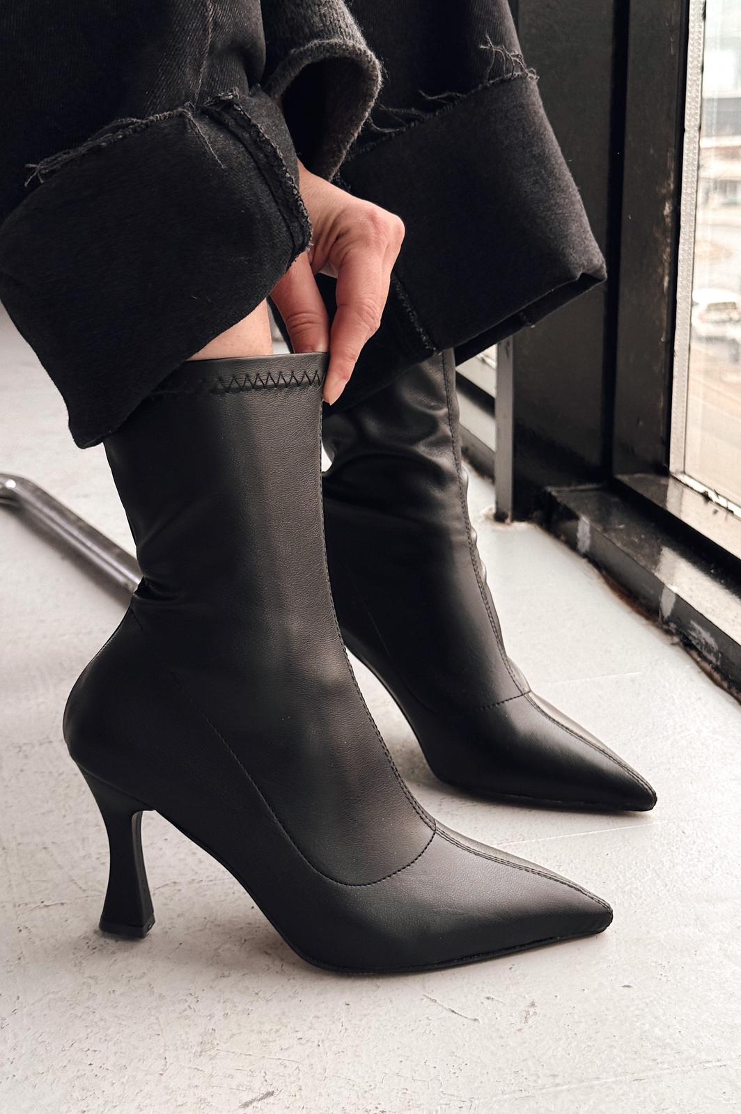 Jedaws Mat Deri İnce Topuklu Çorap Bot Siyah - ILOVESHOES