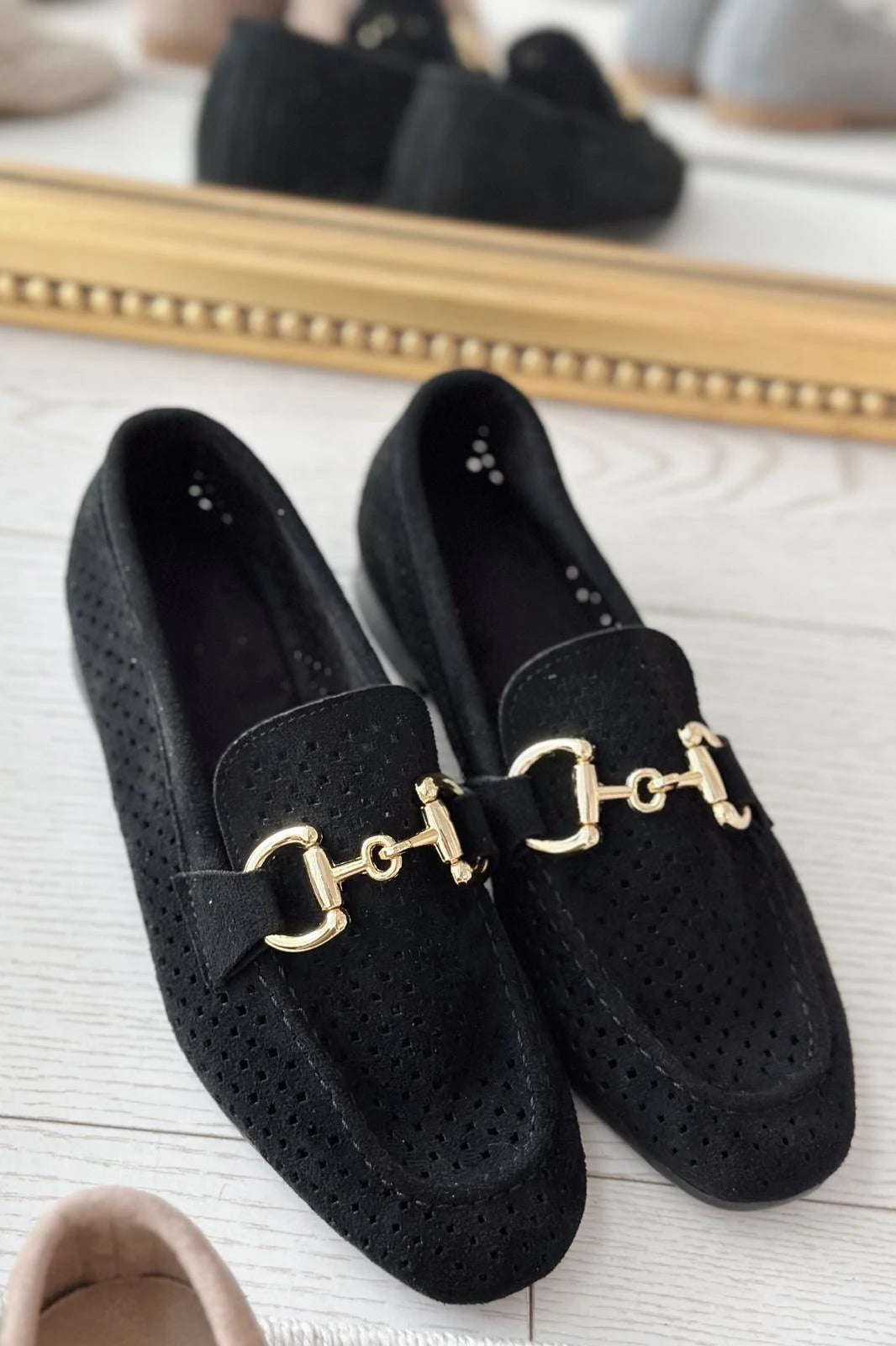Rofin Süet Toka Detaylı Delikli Kadın Loafer Siyah