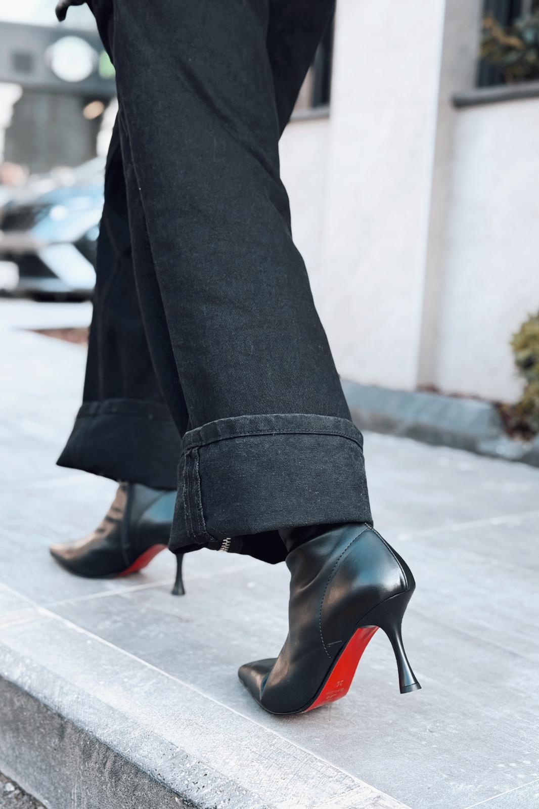 Osenia Kadın Topuklu Streç Bot Siyah Mat Deri - ILOVESHOES