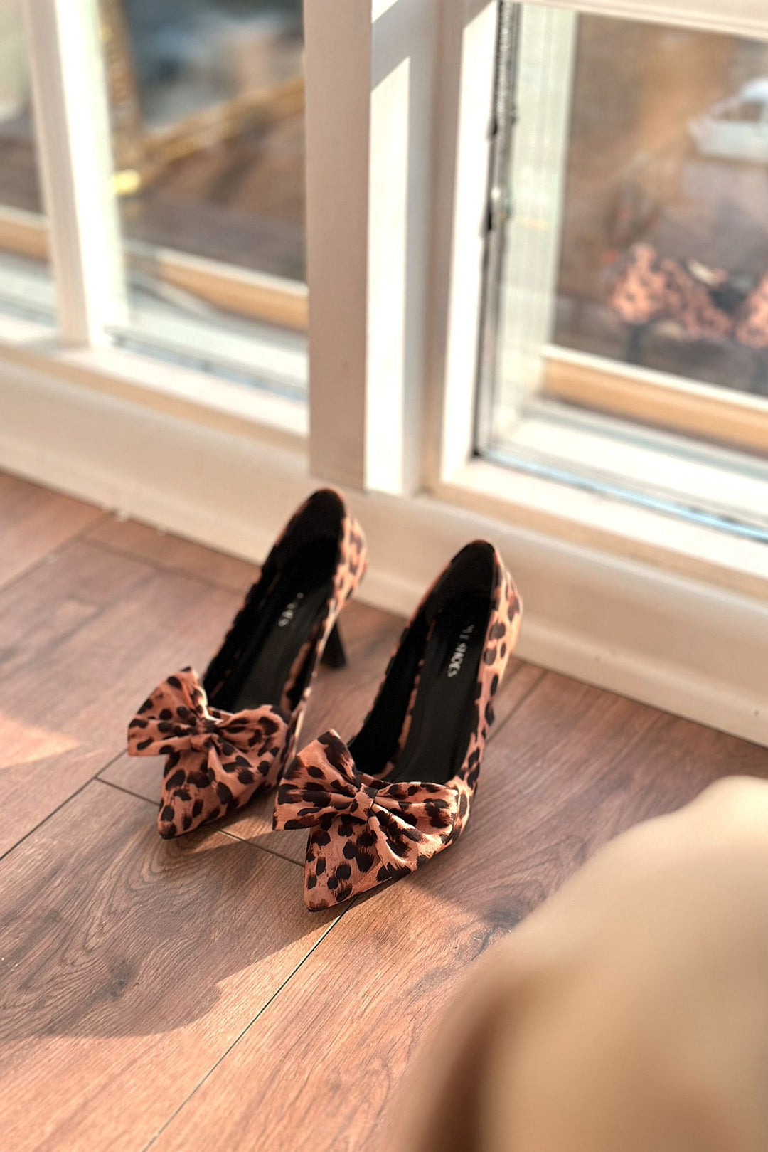 Rensav Saten Kurdele Detaylı Kadın Stiletto Leopar Desenli
