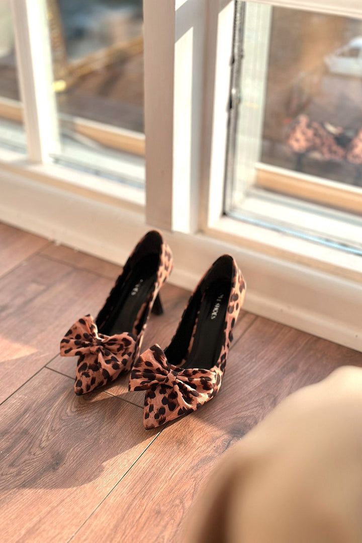 Rensav Saten Kurdele Detaylı Kadın Stiletto Leopar Desenli