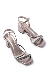 Soline Parlak Deri Platin Kadın Topuklu Ayakkabı - ILOVESHOES