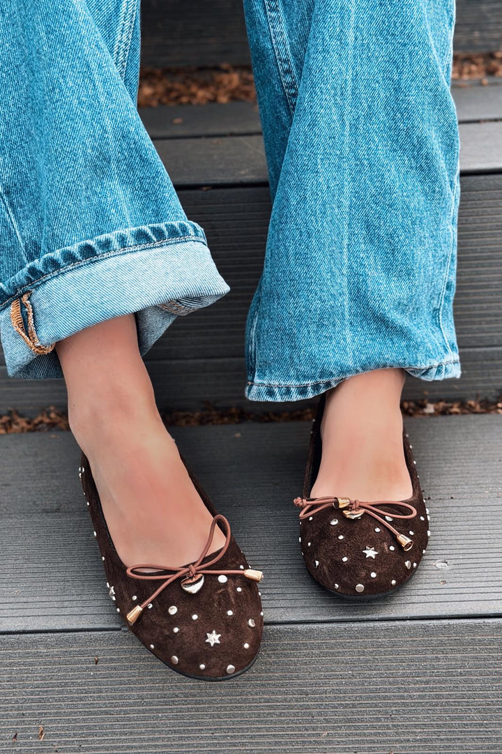 Vessa Kadın Babet Acıkahve Hakiki Süet Zımba Detaylı - ILOVESHOES