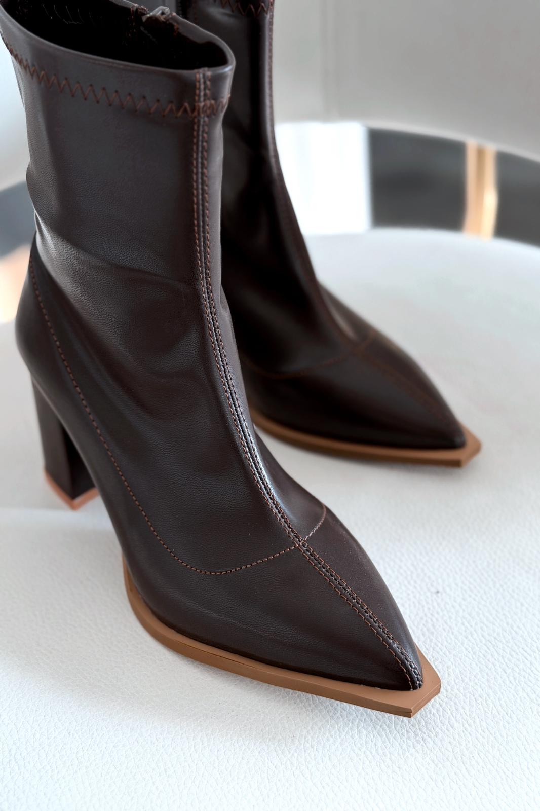 Selvora Streç Mat Deri Kahverengi Kadın Bot - ILOVESHOES