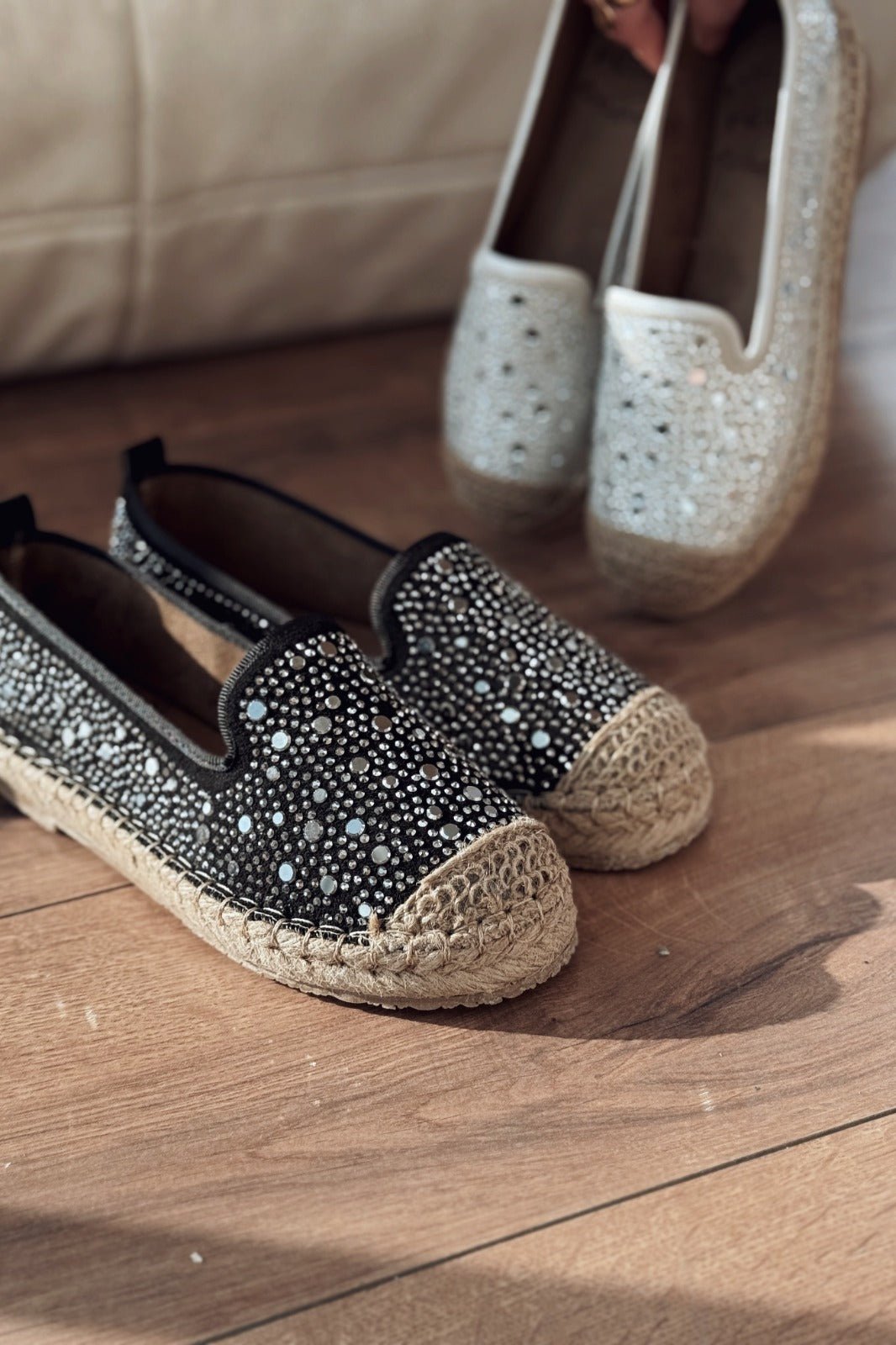 Jorelis Süet Parlak Taş Detaylı Espadril Loafer Siyah - ILOVESHOES