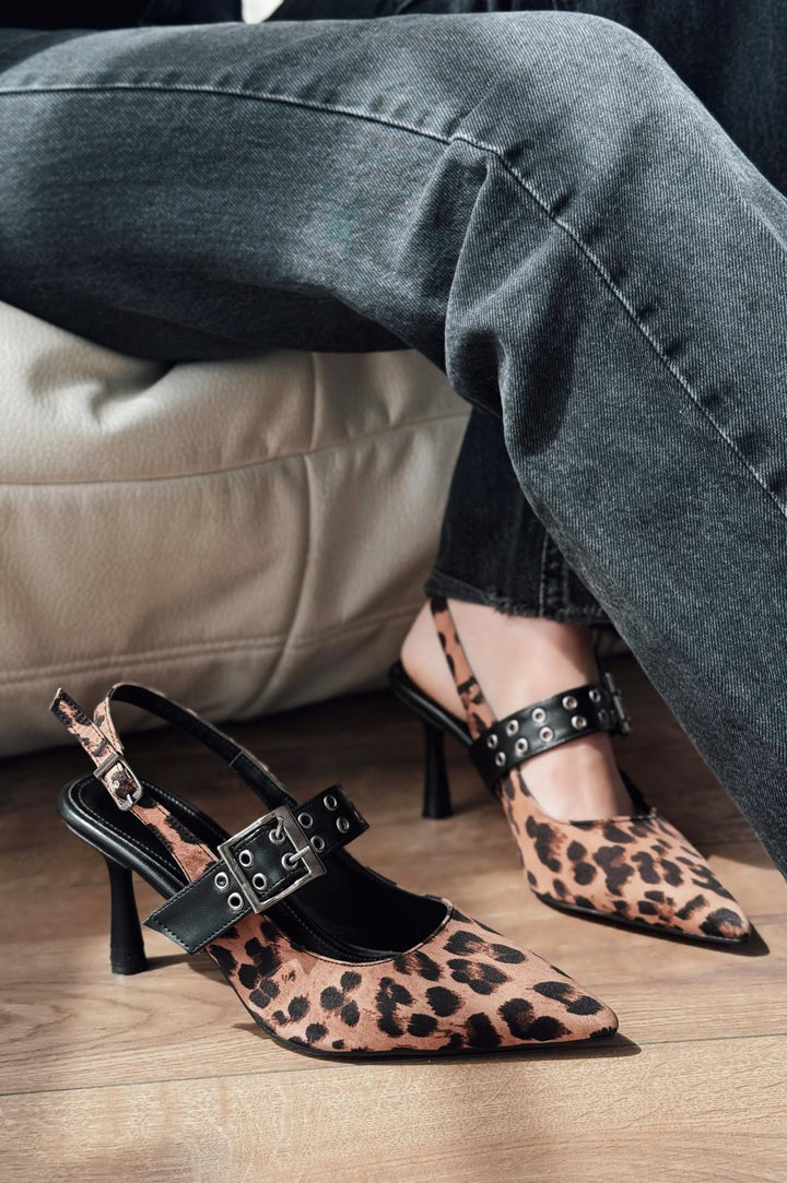 Benor Saten Leo Desenli Toka Detaylı Stiletto