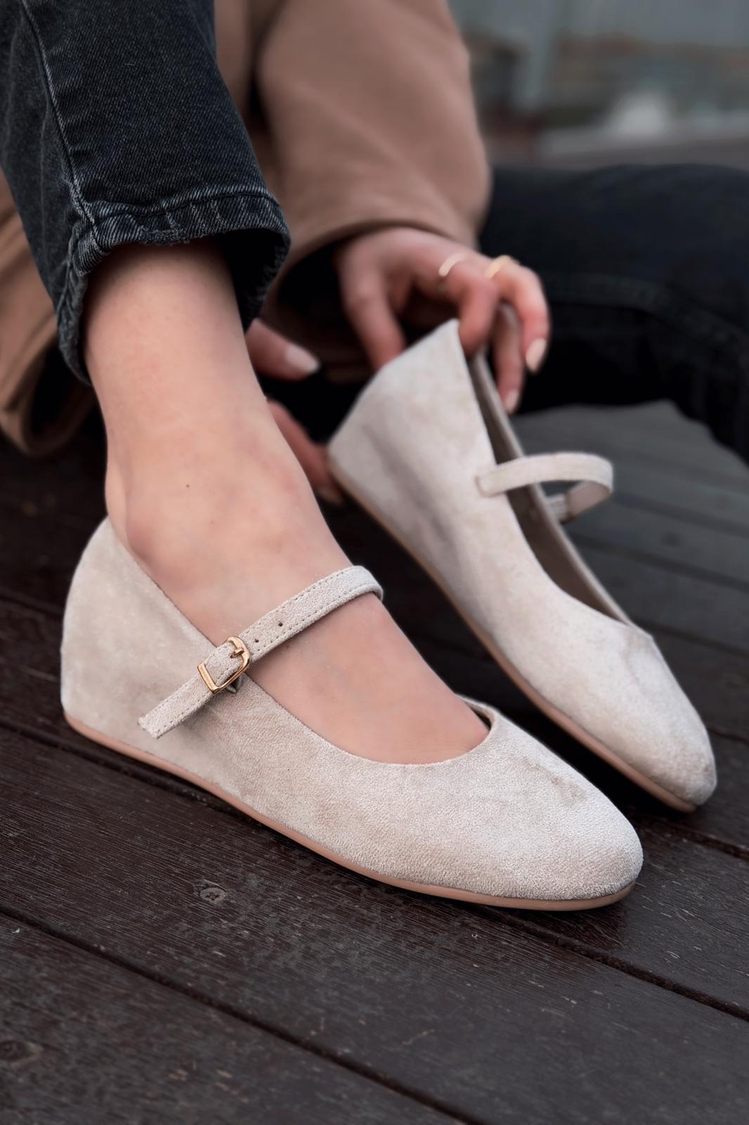 Tenris Kadın Babet Bej Süet Dolgu Topuklu - ILOVESHOES