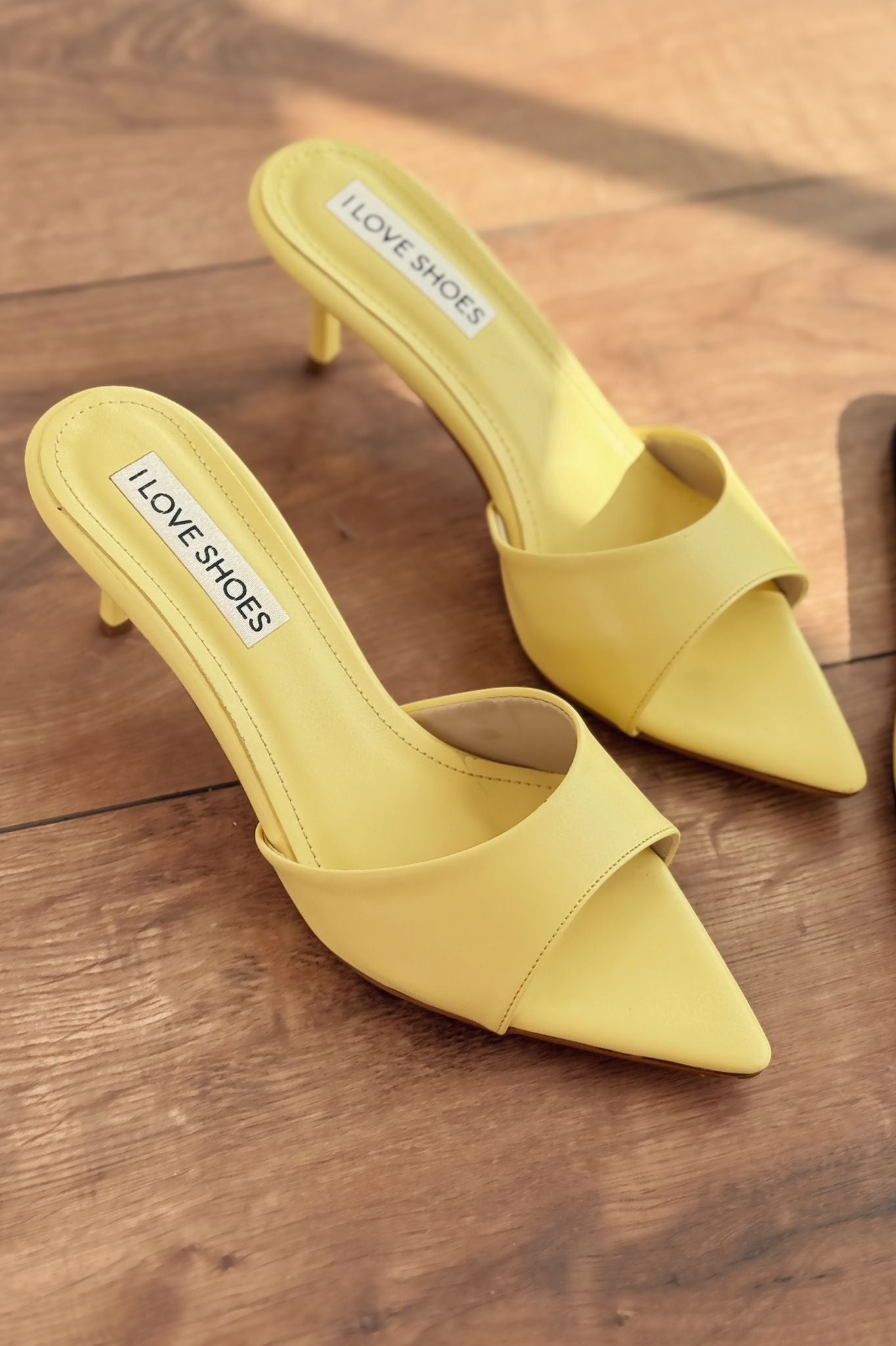 Yonspe Mat Deri İnce Topuklu Terlik Sarı - ILOVESHOES