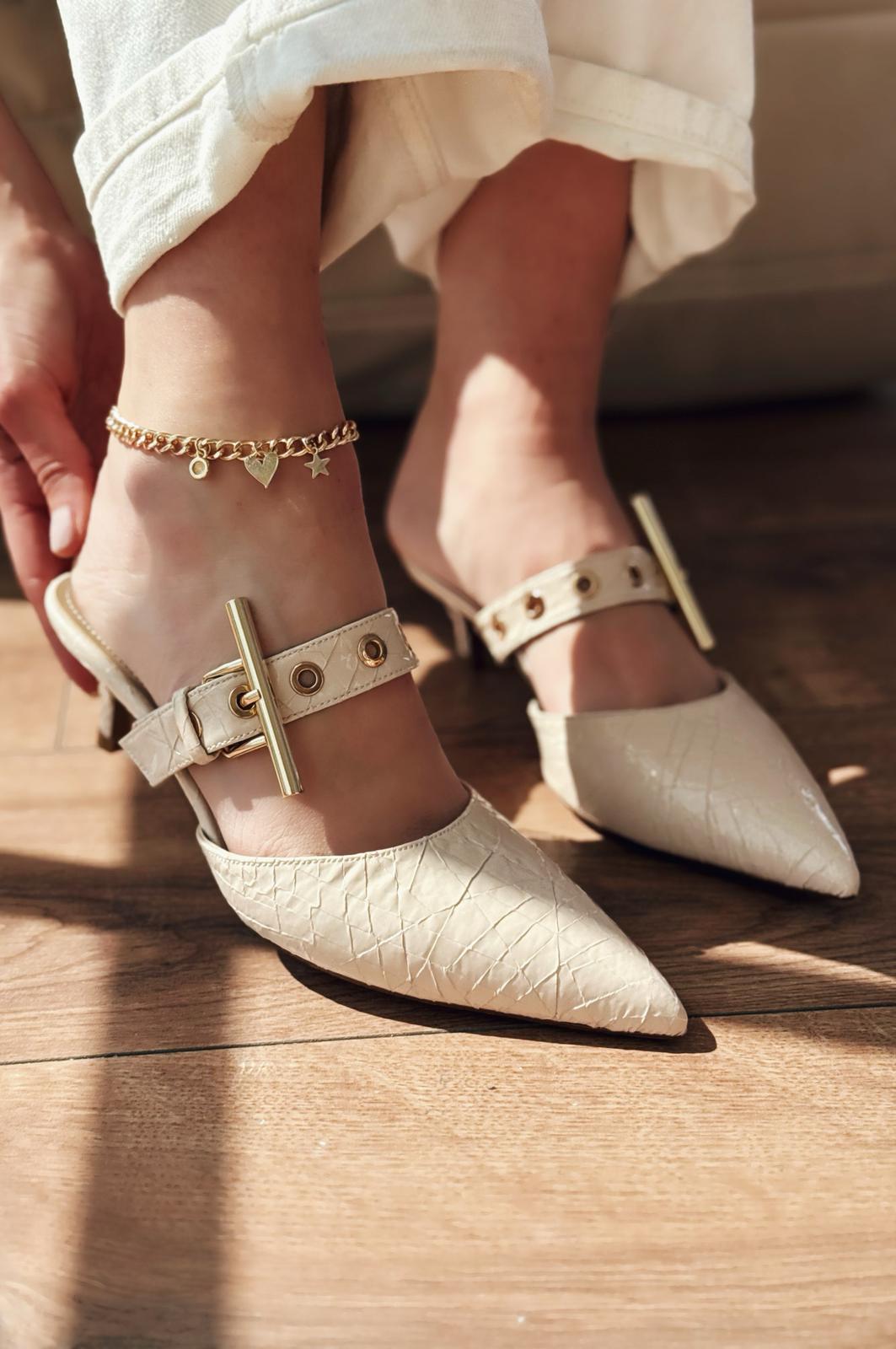 Karonsa Kroko Desen Bej Toka Detaylı Kadın Terlik - ILOVESHOES