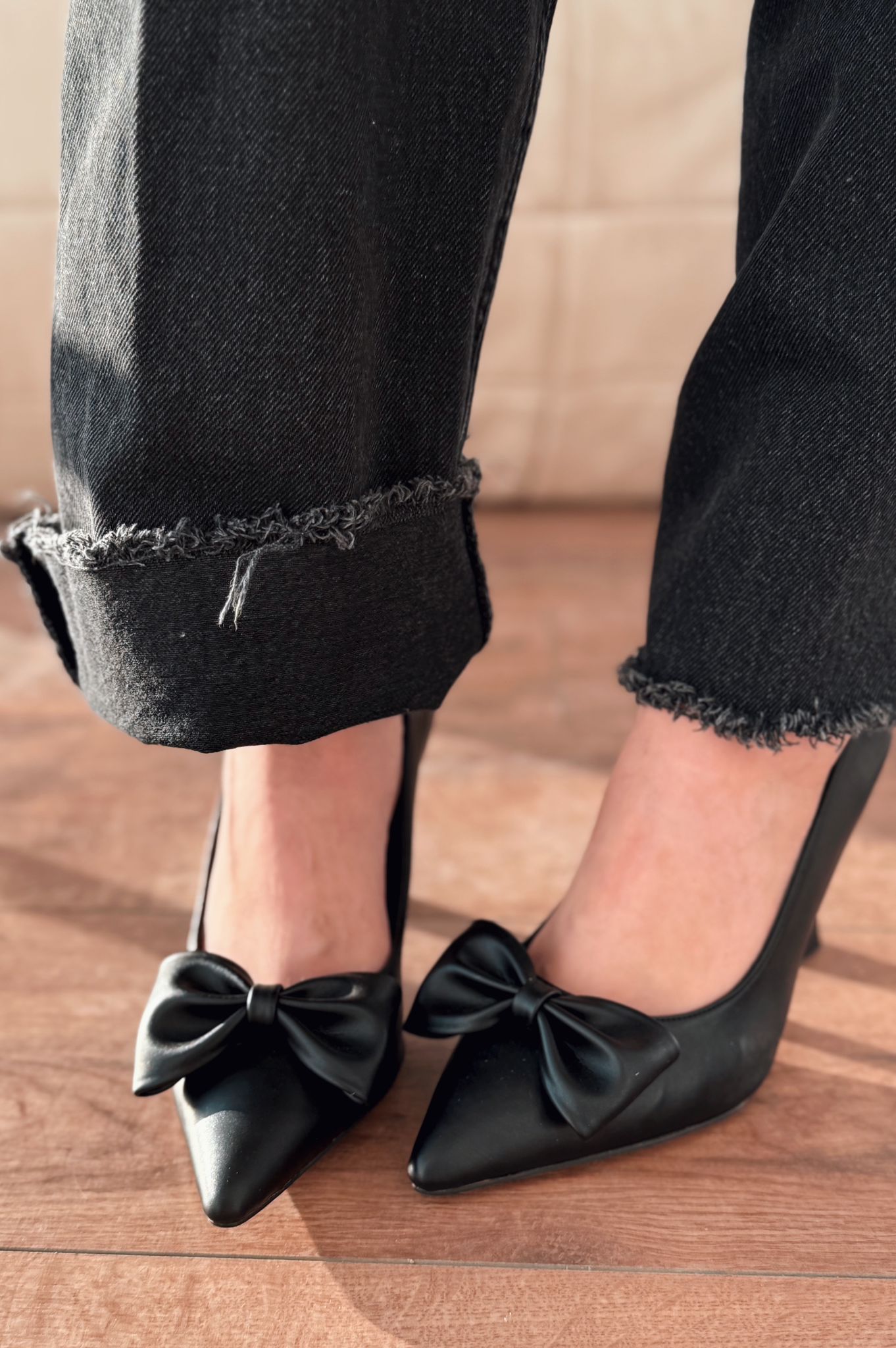 Odrin Mat Deri Siyah Fiyonk Detaylı Stiletto - ILOVESHOES