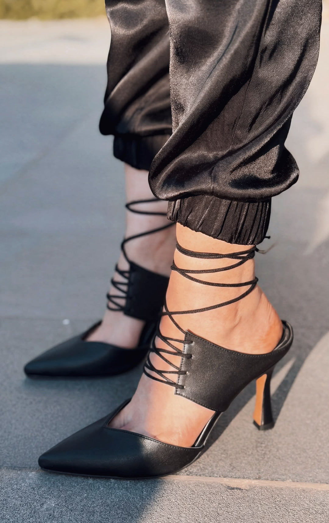 Aria Siyah Mat Deri Kadın Stiletto